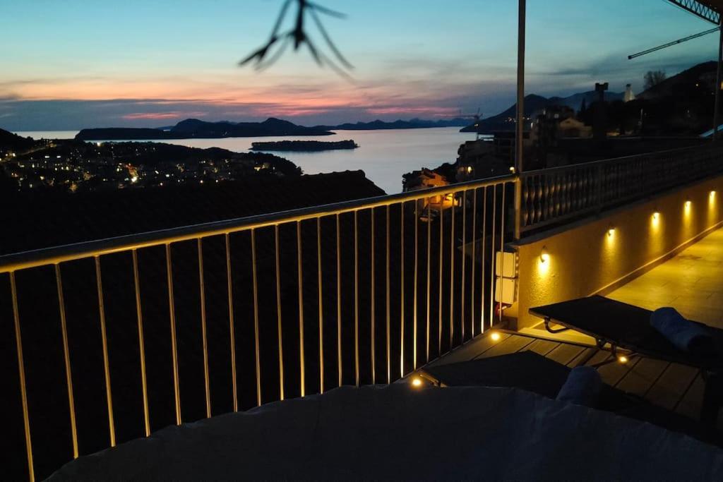 Апартаменти Kate'S Studio With An Amazing View Дубровник Екстер'єр фото